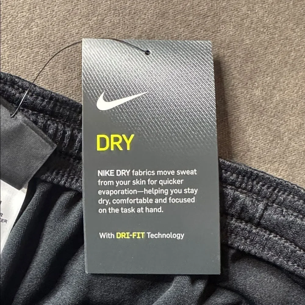 Nike Women’s Academy 21 Black Training Track Pants Dri-Fit LARGE NWT